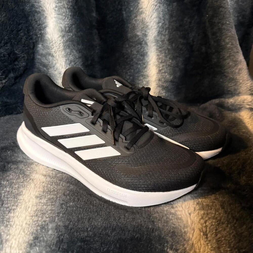 Adidas Runfalcon 5 Womens 9.5 Black White Running Sneakers Cloudfoam NWT